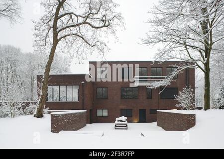 Residential building called Haus Lange, designed by architect Ludwig Mies van der Rohe in 1928 and completed in 1930 in Krefeld, Germany. Now converte Stock Photo