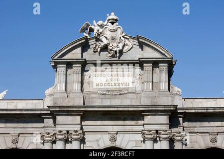 Close up of the top of Puerta de Alcala (Alcala Gate), a Neo-classical monument in the Plaza de la Independencia created by Francisco Gutierrez and Ro Stock Photo