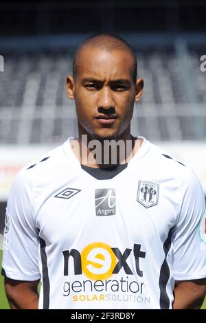 FOOTBALL - FRENCH CHAMPIONSHIP 2010/2011 - L2 - PRESENTATION SCO ANGERS - 31/08/2010 - PHOTO PASCAL ALLEE / DPPI - LORIS ARNAUD Stock Photo