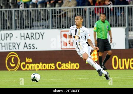 FOOTBALL - FRENCH CHAMPIONSHIP 2011/2012 - L2 - SCO ANGERS v STADE DE REIMS - 26/08/2011 - PHOTO PASCAL ALLEE / DPPI - STEVIE RIGA (SCO) Stock Photo