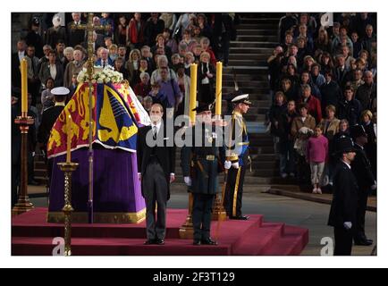 Royal grandsons vigil at coffin of the Queen Mother in Westminster Hallpic David Sandison 8/4/2002 Stock Photo