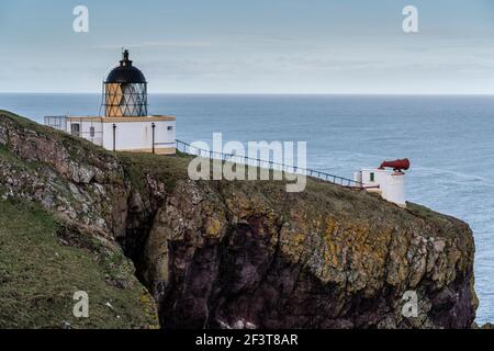 St Abbs, Berwickshire, Scotland - North Sea fishing village and nature reserve - Lighthouse Stock Photo