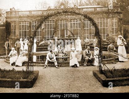WWI - Longleat, the stately home of the Marquis of Bath (UK) being used as a Red Cross recuperation hospital. Stock Photo