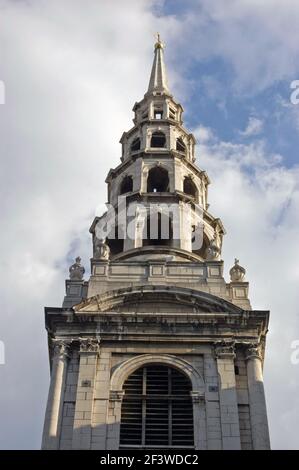 The spire of the journalists' church - St Bride's near Fleet Street in the City of London.  The tower is often likened to a wedding cake. Stock Photo