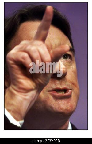 Peter Mandelson MP Northern Ireland secretary October 2000lays it on the line during his speech at the Labour party conference Stock Photo