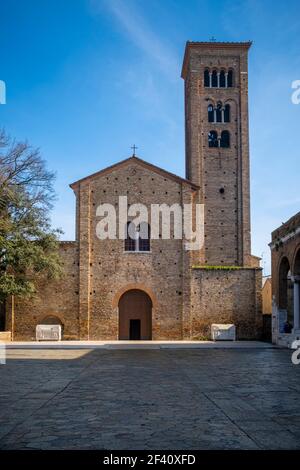 Exterior view of the church Basilica di San Francesco. Ravenna, Emilia Romagna, Italy, Europe. Stock Photo