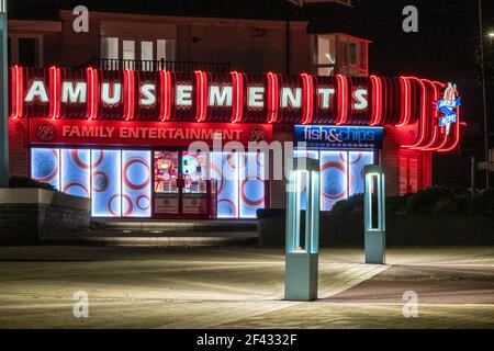 Evening neon amusements, Whitley Bay, North Tyneside Stock Photo