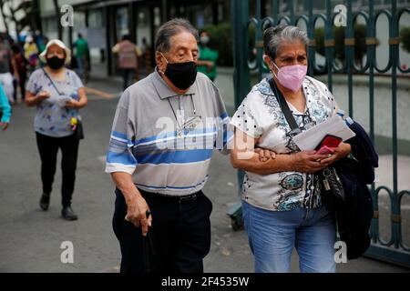 Mexico City, Mexico. 18th Mar, 2021. MEXICO CITY, MEXICO - MARCH 18: A group of Elderly, during the registration to be able to receive a dose of Covid-19 vaccine, during a vaccination program to seniors over 60 years, to immunize against SARS Cov-2 who causes disease of Covid-19. On March 18, 2021 in Mexico City, Mexico (Photo by Eyepix/Sipa USA) Credit: Sipa US/Alamy Live News