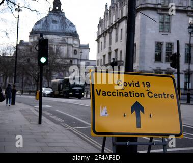 London, UK, 19th Mar 2021, Covid-19 Vaccination Centre Sign Credit: Loredana Sangiuliano/Alamy Live News Stock Photo