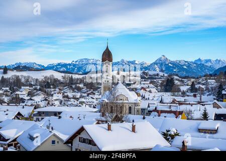 View of Nesselwang in front of the Alps in winter, Ostallgäu, Allgäu, Swabia, Bavaria, Germany, Europe Stock Photo
