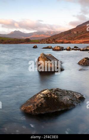 Llyn Mymbyr and Snowdon at sunrise, Snowdonia, North Wales Stock Photo