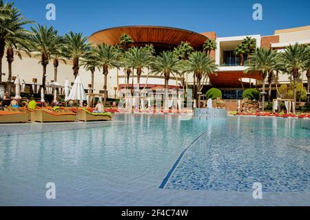A swimming pool in Las Vegas Nevada NV city swimming pool at Caesars Palace  and Casino Stock Photo - Alamy