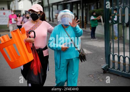 MEXICO CITY, MEXICO - MARCH 18: A Elderly, during the registration to be able to receive  a dose of Covid-19 vaccine, during a vaccination program to seniors over 60 years, to  immunize against SARS Cov-2 who causes disease of Covid-19.  On March 18, 2021 in Mexico City, Mexico CREDIT: Angel Morales Rizo/Eyepix Group/The Photo Access