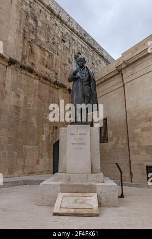 Statue of Paul (Pawlu) Boffa, monument to Maltese prime minister (1947–50) in Castille Square, Valletta, Malta Stock Photo