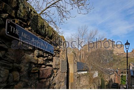 The Miss Jean Brodie Steps, The Vennel, with a view of Edinburgh Castle, Edinburgh Scotland Stock Photo