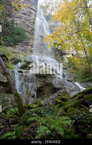 Der Wasserfall Wasserflue bei Wenslingen im Kanton Baselland