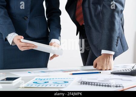 Company operational management and discussion Stock Photo