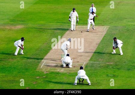 2ND TEST ENGLAND V INDIA AT TRENT BRIDGE 10/8/2002   PICTURE DAVID ASHDOWN. Stock Photo