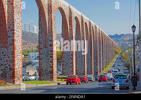 18th-century aqueduct of Querétaro, UNESCO World Heritage Site in the historic city centre of Querétaro, North-Central Mexico Stock Photo