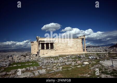 Athens, Greece. 22nd Mar., 2021. View of the archaeological site on Acropolis Hill is seen during the first day of the reopening of the archaeological sites, in Athens, Greece. ©Elias Verdi/Alamy Live News Stock Photo