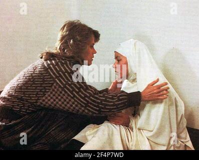 AGNES OF GOD 1985 Columbia Pictures film with Jane Fonda at left as psychiatrist Dr. Martha Livingston and Meg Tilly as Sister Agnes Devereaux Stock Photo