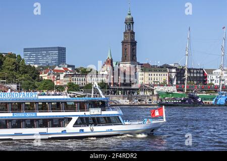 geography / travel, Germany, Hamburg, Hamburg Steinwerder, passenger ship in the Hamburg harbour nearn, Additional-Rights-Clearance-Info-Not-Available Stock Photo