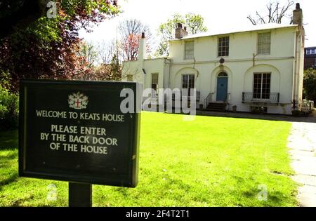 KEATS HOUSE MAY 2001KEATS GROVE HAMPSTEAD LONDON Stock Photo