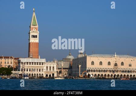 geography / travel, Italy, Venice, view towards the Mark's tower and the Doge's Palace, Additional-Rights-Clearance-Info-Not-Available Stock Photo