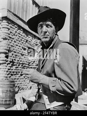 DEAN MARTIN in RIO BRAVO (1959), directed by HOWARD HAWKS. Credit: WARNER BROTHERS / Album Stock Photo