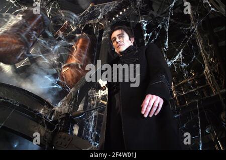 RICHARD ROXBURGH in VAN HELSING (2004), directed by STEPHEN SOMMERS. Credit: UNIVERSAL / MASI, FRANK / Album Stock Photo