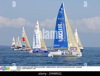 SAILING - TRANSAT BPE 2009 - BELLE-ILE-EN-MER > MARIE-GALANTE - BELLE ILE EN MER (FRA) START - 05/04/2009 PHOTO: JULIEN GIRARDOT / DPPI START Stock Photo