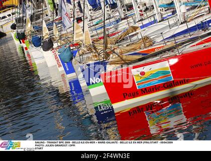 SAILING - TRANSAT BPE 2009 - BELLE-ILE-EN-MER > MARIE-GALANTE - BELLE ILE EN MER (FRA) START - 05/04/2009 PHOTO: JULIEN GIRARDOT / DPPI START Stock Photo