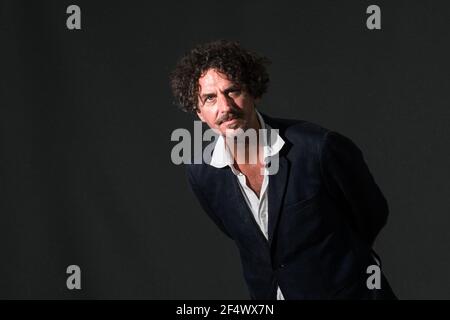 Edimburgh, Scotland. 19 August, 2018. British poet, stand-up performer, broadcaster, playwright, screenwriter and children's author Murray Lachlan You Stock Photo