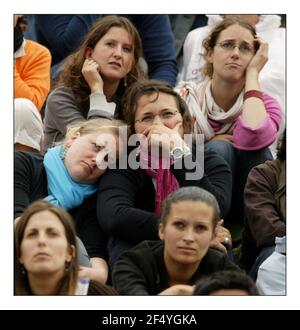 Support for Andrew Murray on Murray Mount (Henman Hill) Murray was playing against David Nalbandian.pic David Sandison 25/6/2005 Stock Photo