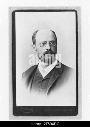 Portrait Karl Kautsky (1854-1938, writer, philosopher, politician). Recording before 1895 (?) In the Atelier Victor Angerer in Vienna Stock Photo
