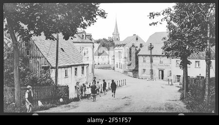 Lengefeld. Castle Rauenstein, Freiberger Straße Stock Photo