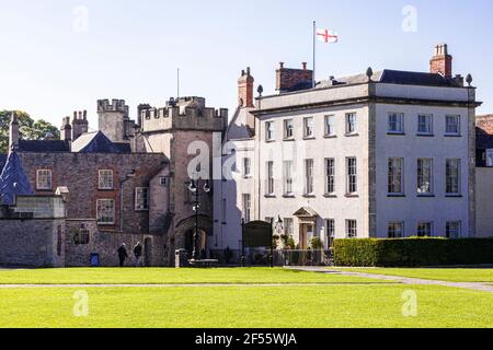 Looking across the Cathedral Green to Penniless Porch in the city of Wells, Somerset UK Stock Photo