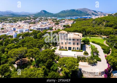 Spain, Mallorca, Cala Ratjada, Aerial view of Sa Torre Cega palace Stock Photo