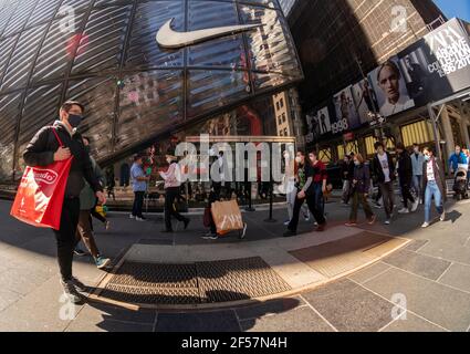 Nike store 5th avenue 20th street best sale