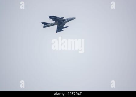 ZZ191 (ex G-HHAD, G-BWFS, J-4058) F.58 hawker hunter jet fighter in low level flight, grey sky Stock Photo