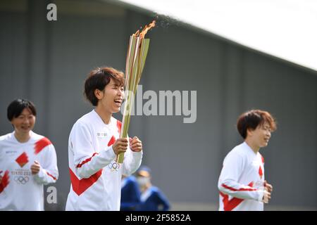 Fukushima Japan 25th Mar 21 Azusa Iwashimizu And Members Of Japan S 11 World Cup Winning Women S Football Team Participate In The Tokyo Olympic Torch Relay At Fukushima National Training Center J Village