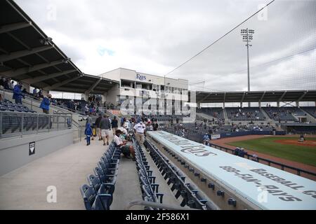 Port Charlotte, United States. 21st Mar, 2022. Port Charlotte, FL USA: Pittsburgh  Pirates third baseman Rodolfo Castro (14) throws to first during a spring  training baseball game against the Tampa Bay Rays