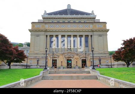Beaux-Arts style Soldiers and Sailors Memorial Hall and Museum.Pittsburgh.Pennsylvania.USA Stock Photo