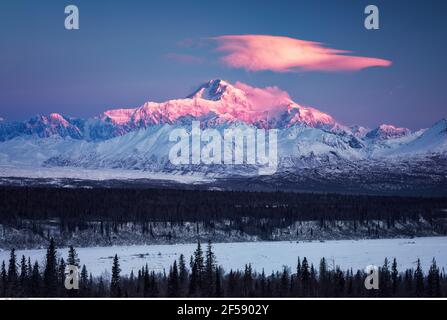 geography / travel, USA, Alaska, Alaskan Mountain Range, winter, Additional-Rights-Clearance-Info-Not-Available Stock Photo