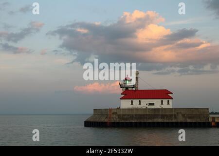 geography / travel, USA, Minnesota, Duluth, Duluth Harbor South Breakwater Outer Lighthouse (1901), La, Additional-Rights-Clearance-Info-Not-Available Stock Photo