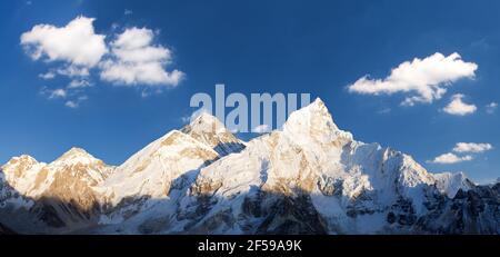 Evening sunset panoramic view of mount Everest and mount Nuptse with beautiful blue sky and clouds from Kala Patthar, Khumbu valley, Sagarmatha nation Stock Photo