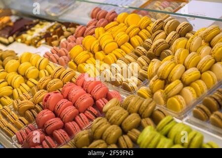 geography / travel, Belgium, Bruxelles, Macarons in a display of the sweetmeat shop les Èclairs in the Galeries de La baking dish , Editorial-Use-Only Stock Photo