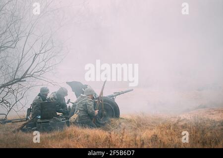 German anti-tank gun position on the Eastern Front, 1941 Stock Photo ...