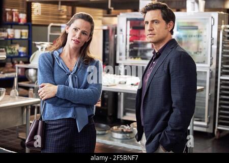 YES DAY, from left: Jennifer Garner, Edgar Ramirez, 2021. ph: Matt