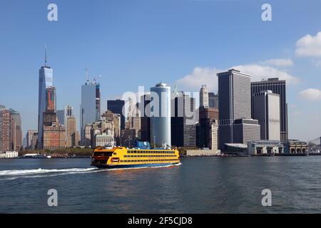 geography / travel, USA, New York, New York City, Blick von Staten Island Ferry nach Downtown Manhatta, Additional-Rights-Clearance-Info-Not-Available Stock Photo